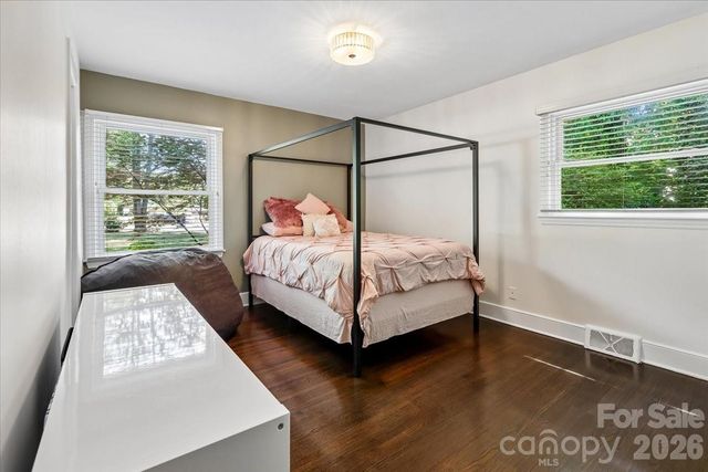 4640 Town And Country Drive, Charlotte, NC 28226