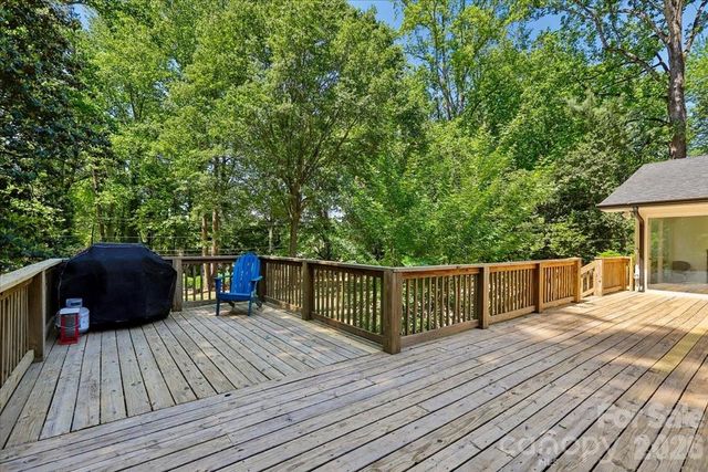 4640 Town And Country Drive, Charlotte, NC 28226