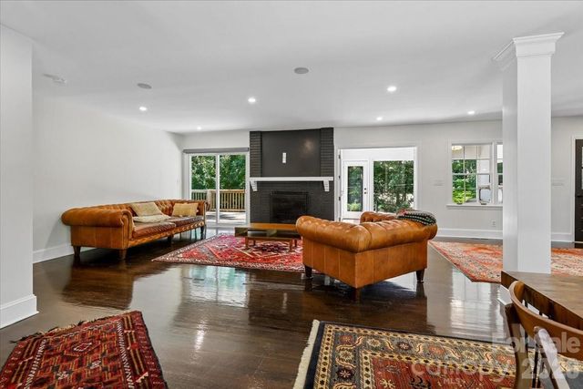 4640 Town And Country Drive, Charlotte, NC 28226