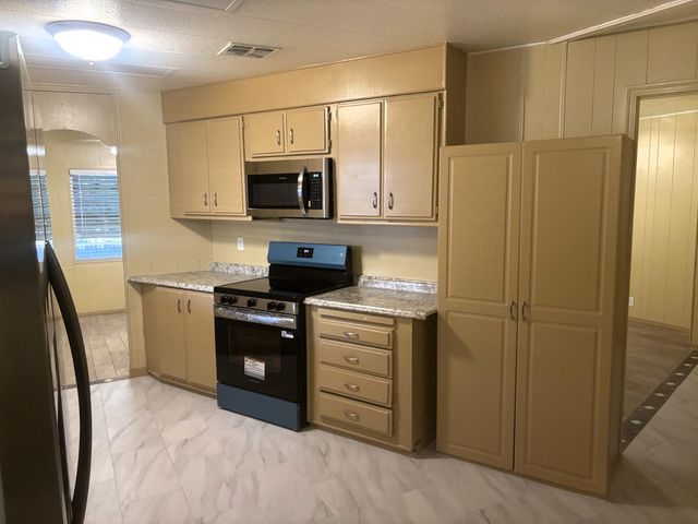 6620 W Eva Street, Glendale, AZ 85302