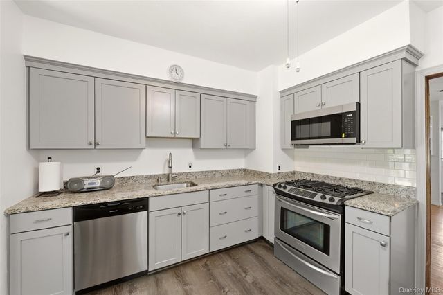 26 Garfield Avenue, East Islip, NY 11730