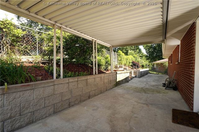 321 Atlas Road, South Charleston, WV 25309