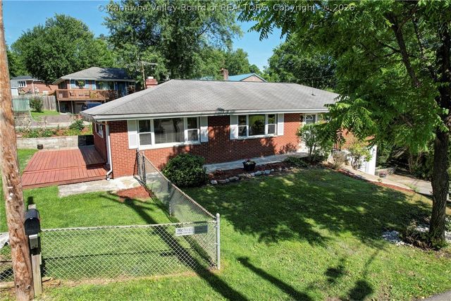 321 Atlas Road, South Charleston, WV 25309