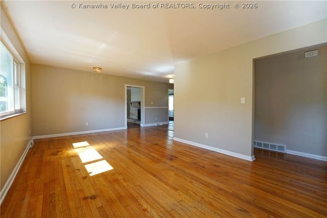 321 Atlas Road, South Charleston, WV 25309