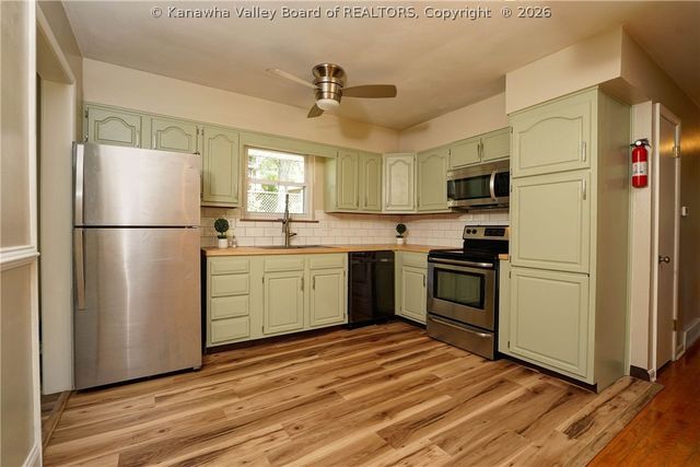 321 Atlas Road, South Charleston, WV 25309