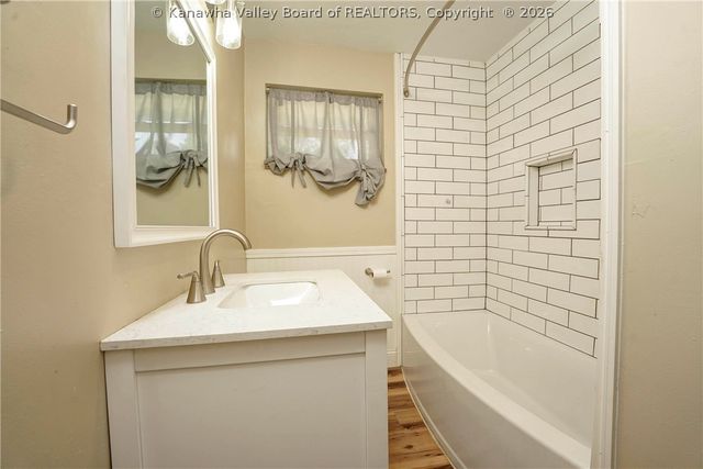 321 Atlas Road, South Charleston, WV 25309