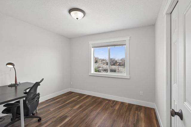 929 Farmers Ridge Trail, Belle Plaine, MN 56011