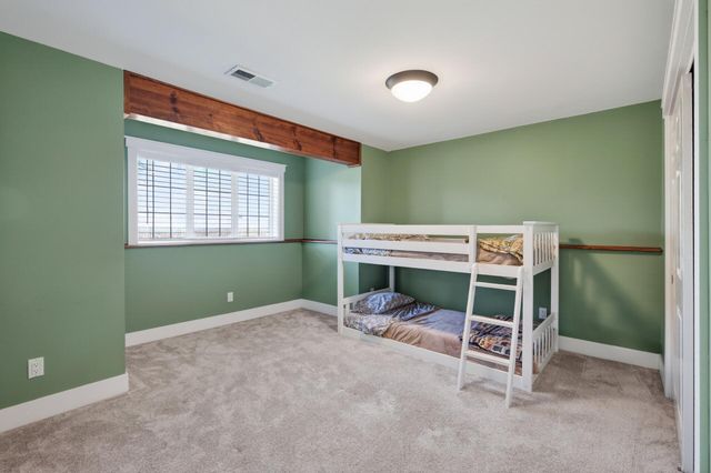 929 Farmers Ridge Trail, Belle Plaine, MN 56011