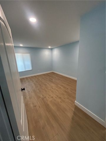 1345 Cabrillo Park Dr M13, Santa Ana, CA 92701