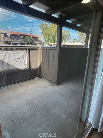 1345 Cabrillo Park Dr M13, Santa Ana, CA 92701