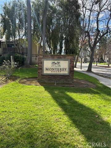 1345 Cabrillo Park Dr M13, Santa Ana, CA 92701