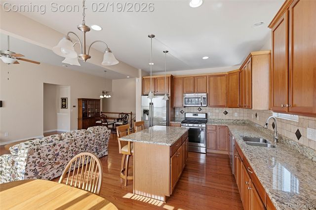 23346 Spring Creek Drive, Macomb Township, MI 48042