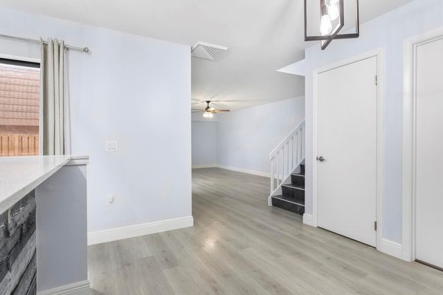 234 Charter Way, West Palm Beach, FL 33407