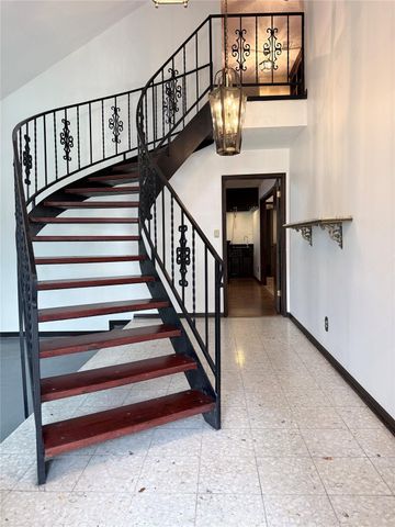 3802 Midforest Drive, Houston, TX 77068