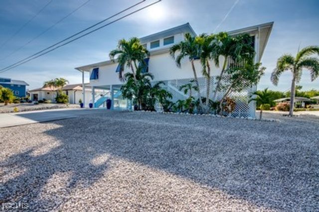 4081 Galt Island AVE, St James City, FL 33956