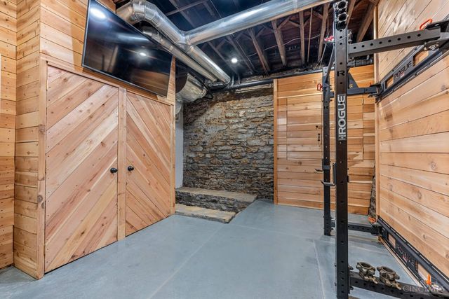 507 W Mcmicken Avenue, Cincinnati, OH 45214