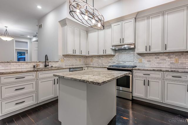 507 W Mcmicken Avenue, Cincinnati, OH 45214