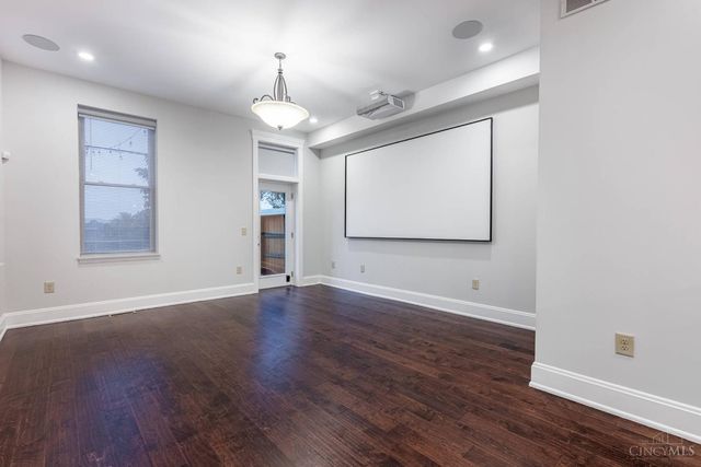 507 W Mcmicken Avenue, Cincinnati, OH 45214