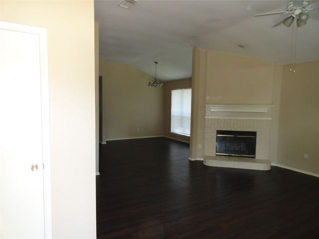 2015 Teagarden Court, Dallas, TX 75217