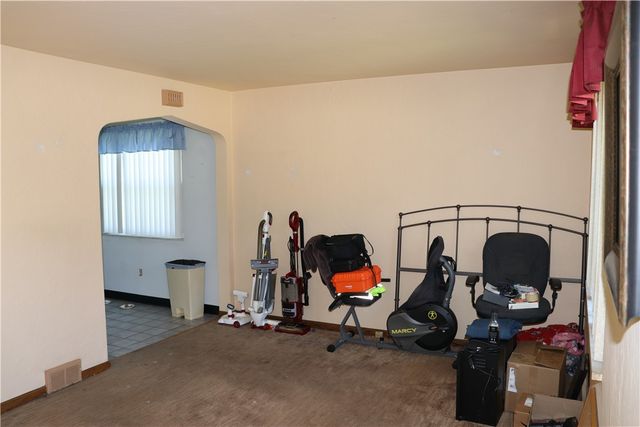 390 Streets Run Rd, Whitehall, PA 15236
