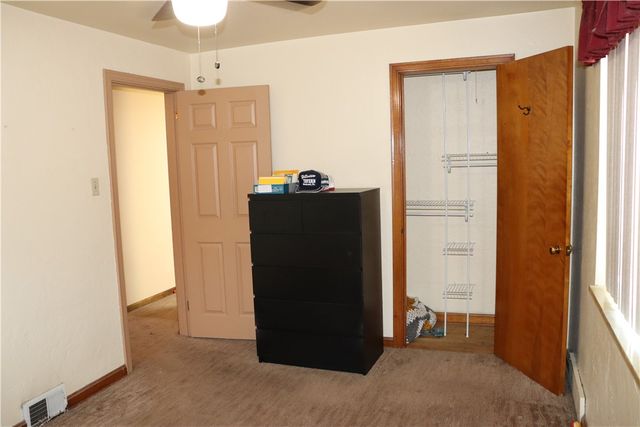 390 Streets Run Rd, Whitehall, PA 15236