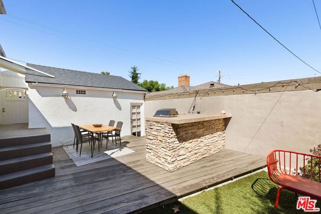 1500 S Spaulding Avenue, Los Angeles, CA 90019