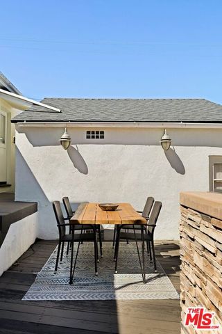 1500 S Spaulding Avenue, Los Angeles, CA 90019