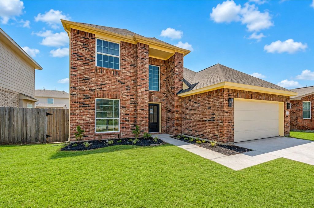 9918 Wood Wind Court, Baytown, TX 77521