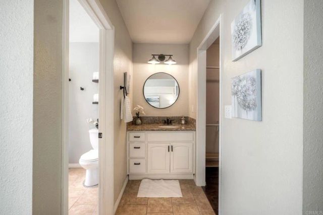 2400 ALTISMA Way B, Carlsbad, CA 92009