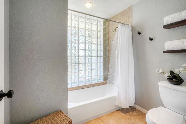 2400 ALTISMA Way B, Carlsbad, CA 92009