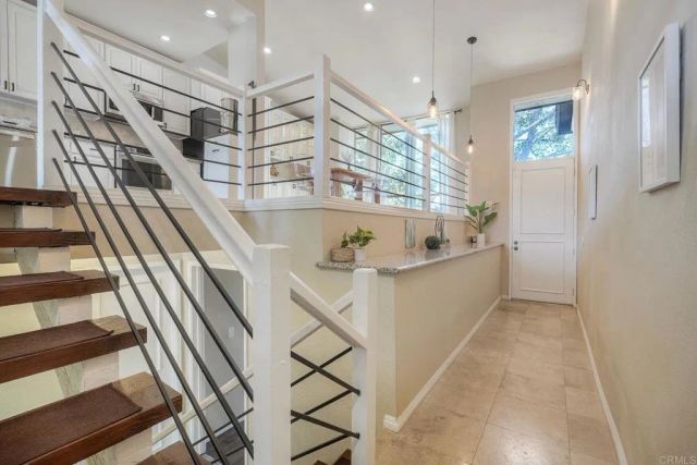 2400 ALTISMA Way B, Carlsbad, CA 92009