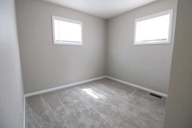 611 Viemont Ave, Salina, KS 67401