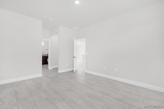 1718 W Manchester Drive, Citrus Springs, FL 34434