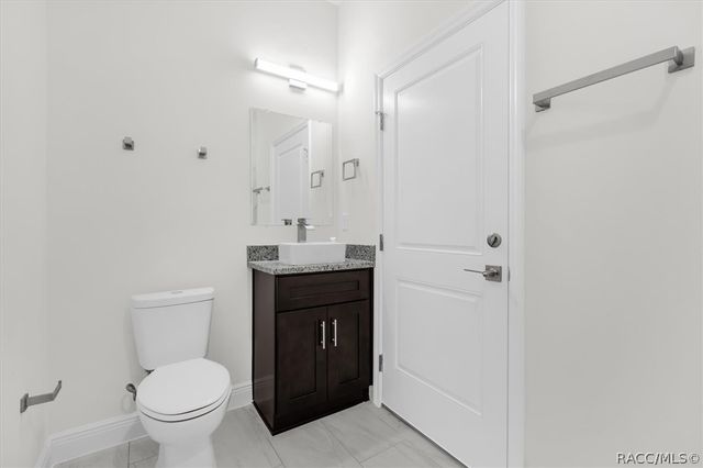 1718 W Manchester Drive, Citrus Springs, FL 34434