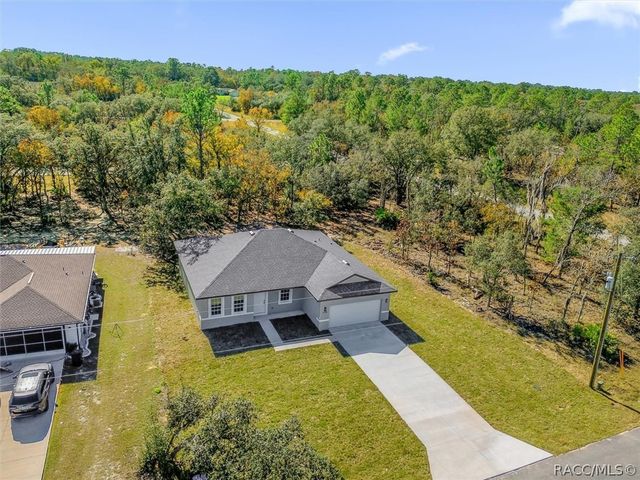 1718 W Manchester Drive, Citrus Springs, FL 34434