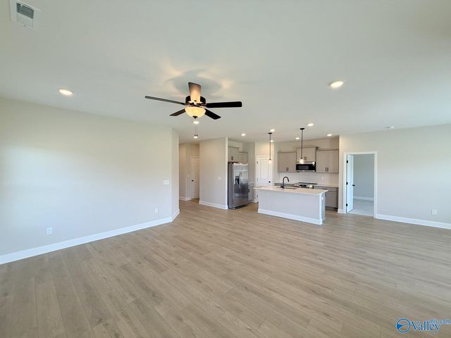 29406 Crawfish Drive, Harvest, AL 35749