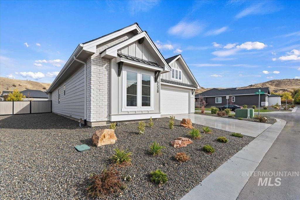 6538 E Lucy Dr, Eagle, ID 83629 photo 2
