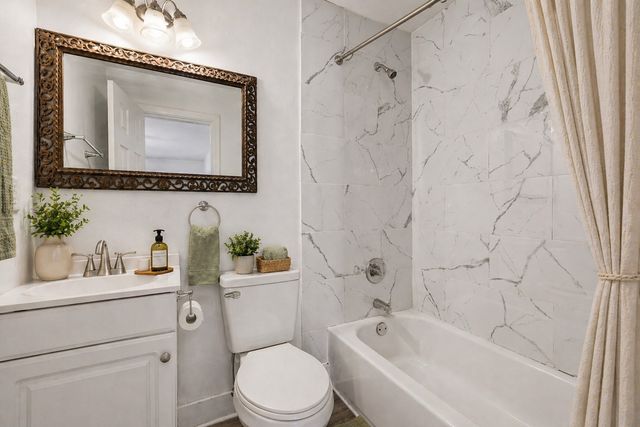 803 E 14th Street, Bonham, TX 75418