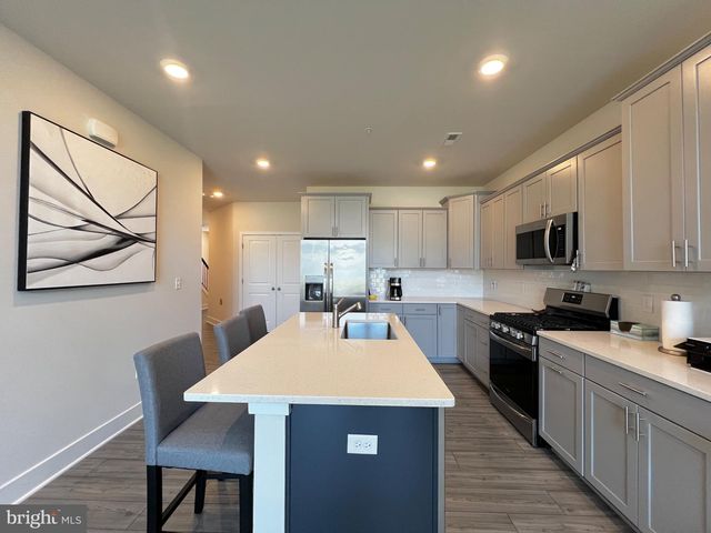 3898 GLACIER BAY PL, White Plains, MD 20695