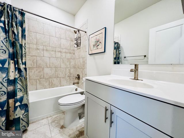 3898 GLACIER BAY PL, White Plains, MD 20695