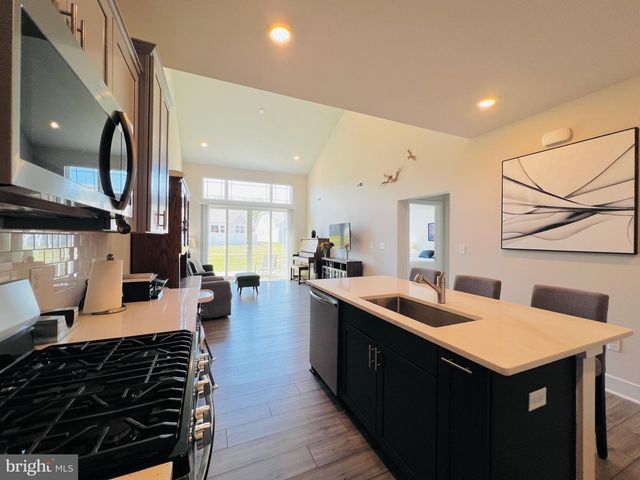 3898 GLACIER BAY PL, White Plains, MD 20695