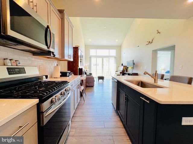 3898 GLACIER BAY PL, White Plains, MD 20695