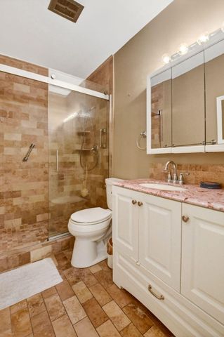 260 Cape Cod Circle, Lake Worth, FL 33467