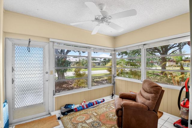 260 Cape Cod Circle, Lake Worth, FL 33467