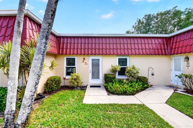 260 Cape Cod Circle, Lake Worth, FL 33467