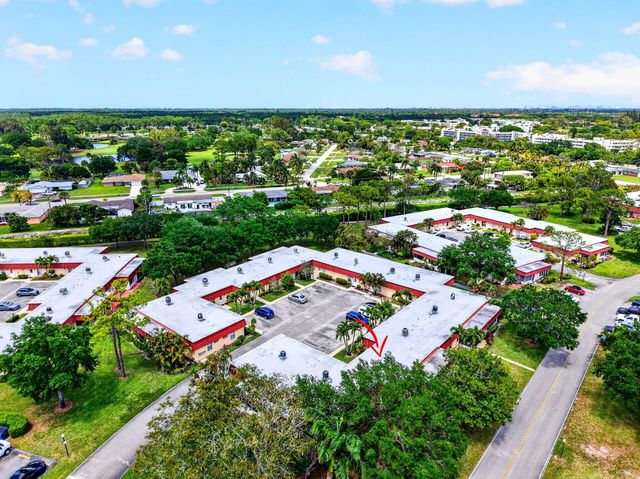 260 Cape Cod Circle, Lake Worth, FL 33467