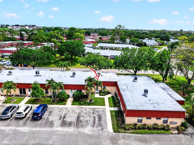 260 Cape Cod Circle, Lake Worth, FL 33467