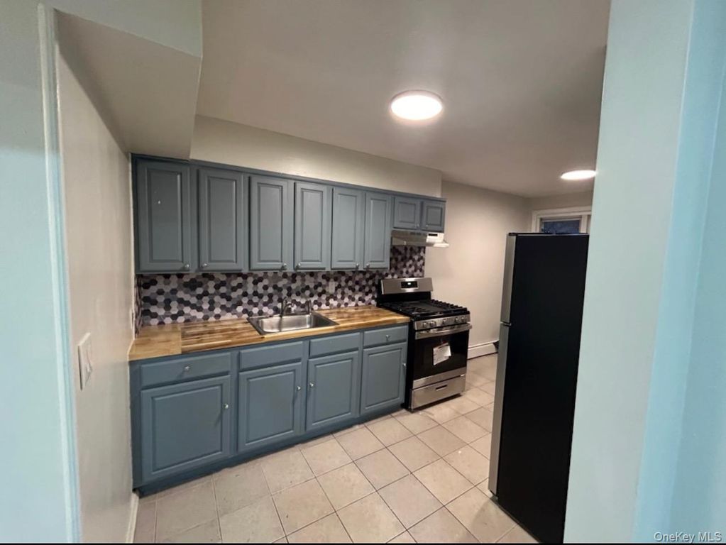12 1510 Beach Street 2, Far Rockaway, NY 11691
