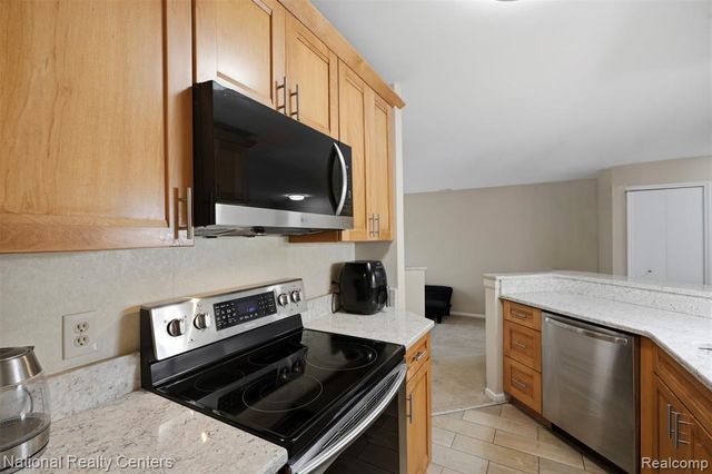 20718 Taft Road, Northville, MI 48167
