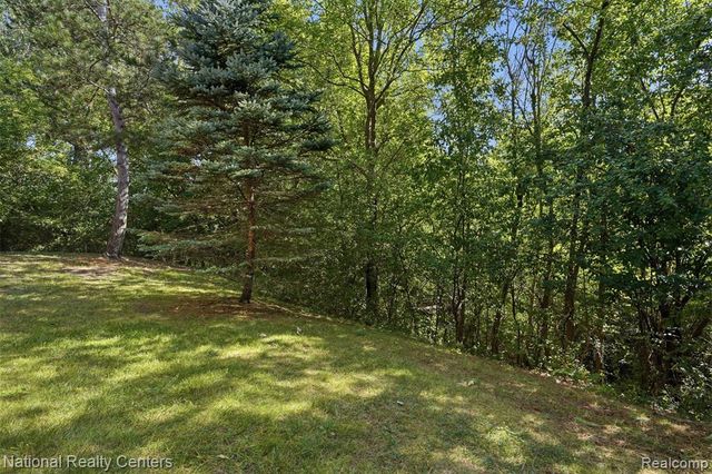 20718 Taft Road, Northville, MI 48167